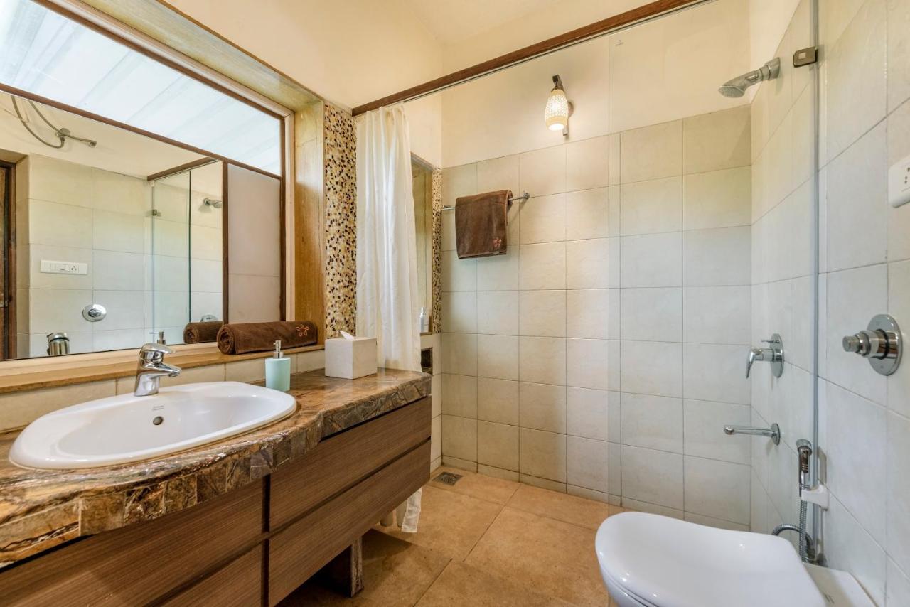 Saffronstays Boulevard Loghouse - A Wooden Chalet Amidst Nature Kārli 외부 사진