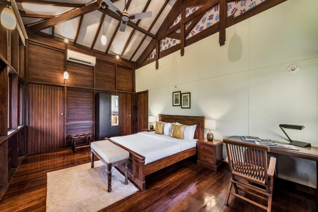 Saffronstays Boulevard Loghouse - A Wooden Chalet Amidst Nature Kārli 외부 사진